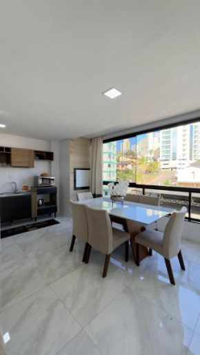 Apto Girassol - Moderno,confortável e de frente para avenida principal!